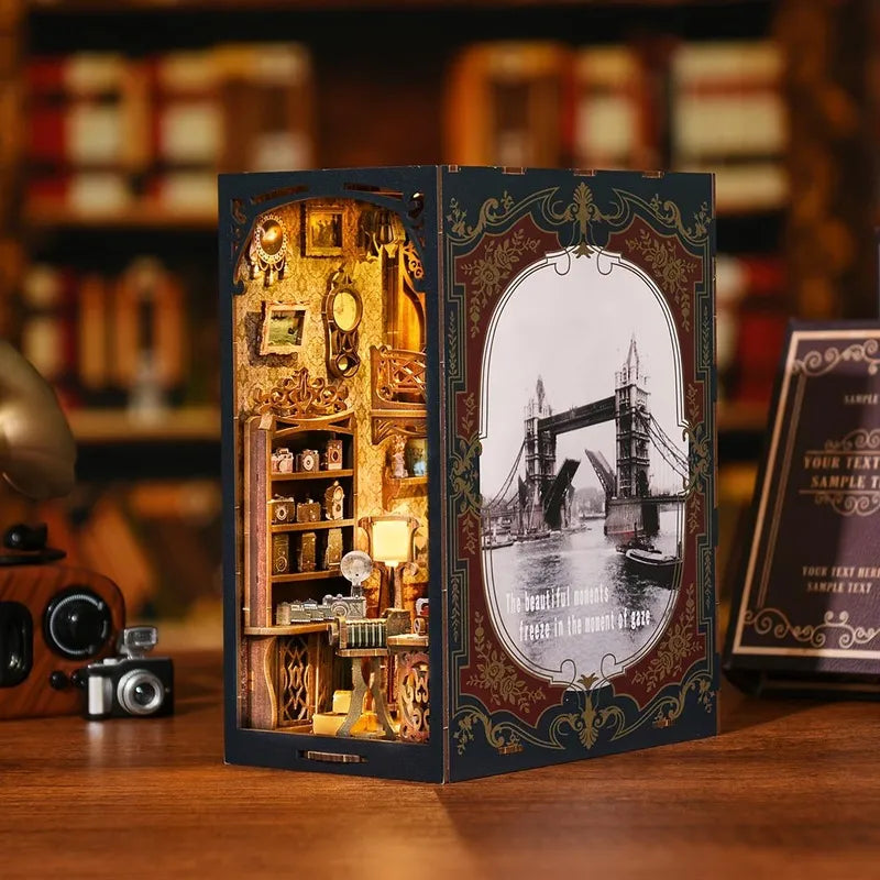 Kit de Book Nook de cuarto oscuro de película