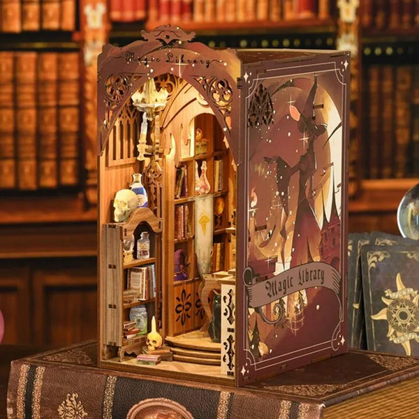Kit de Book Nook de Biblioteca Mágica