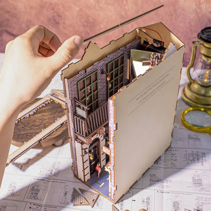 Book Nook - 221B Baker Street