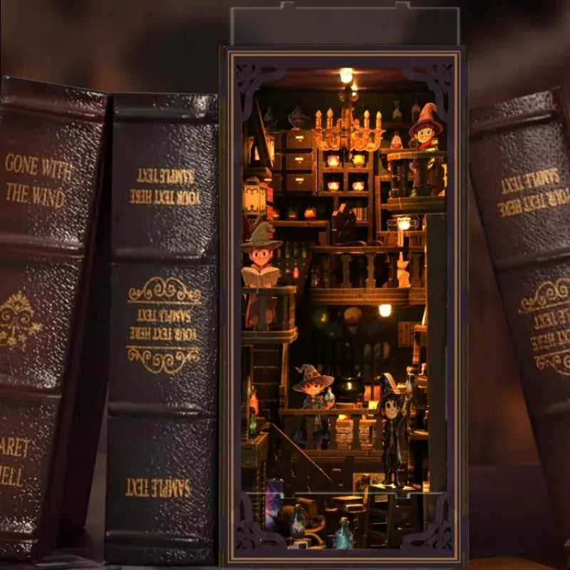 Kit de Book Nook «El libro del maestro de la alquimia»