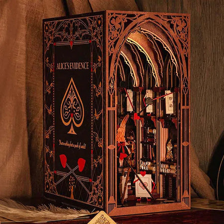 Kit de Book Nook «El libro de evidencias de Alice»