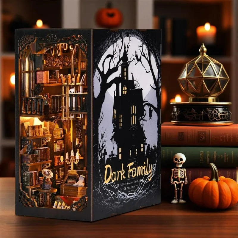 Kit de Book Nook Dark Family