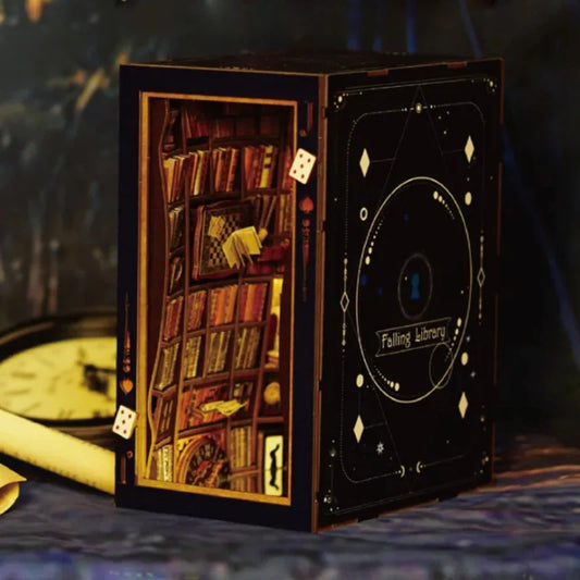 Book Nook - Biblioteca Caída