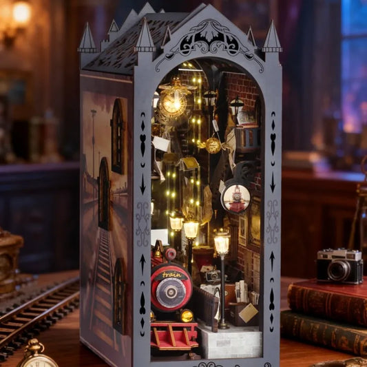 Book Nook - Plataforma de Tren Fantasía