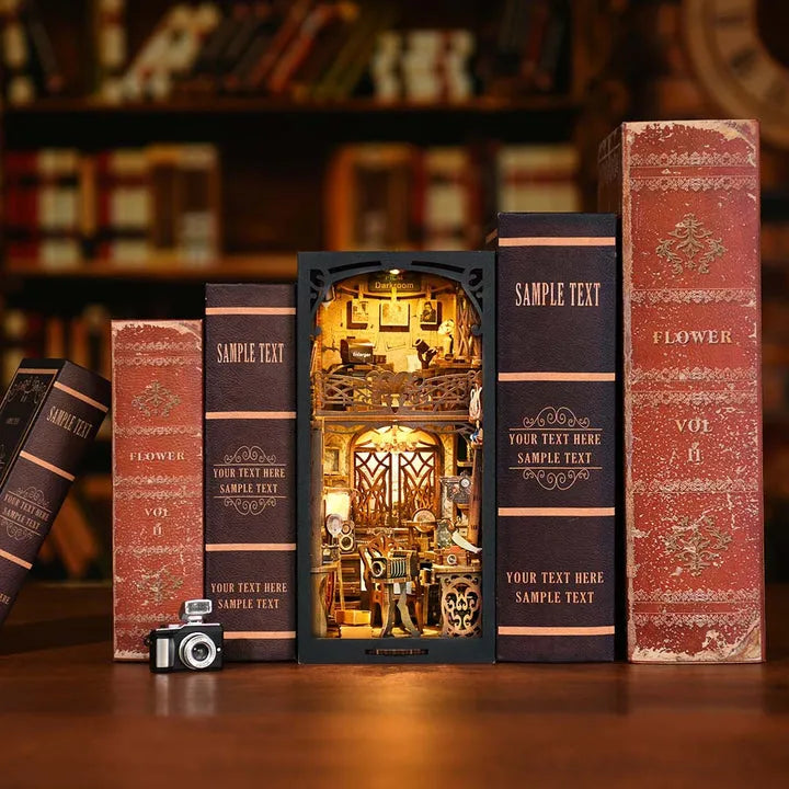 Kit de Book Nook de cuarto oscuro de película