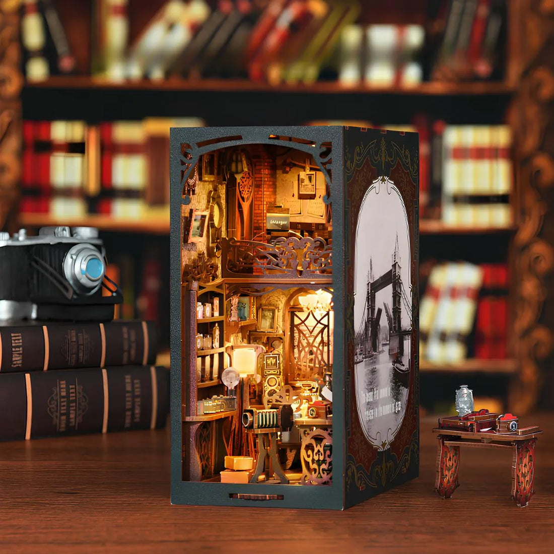 Kit de Book Nook de cuarto oscuro de película