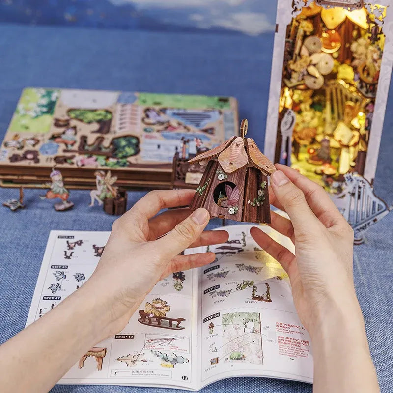 Book Nook - Concierto en el Bosque de Flores