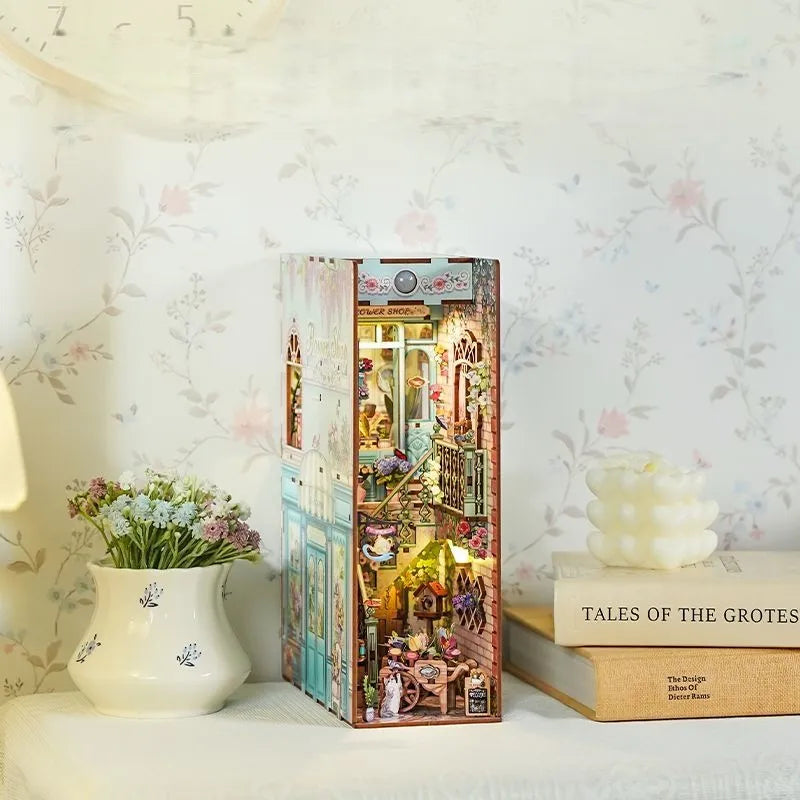 Book Nook - Floristería