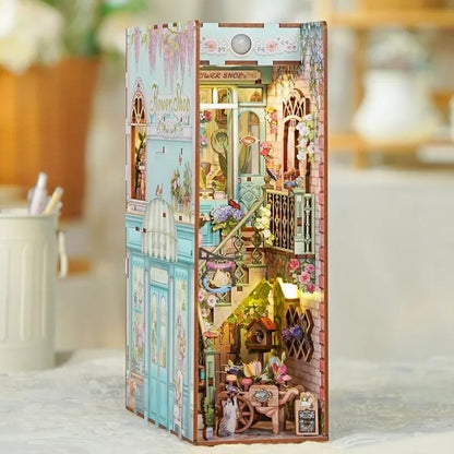 Book Nook - Floristería