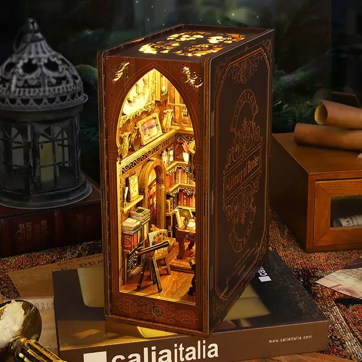 Kit de Book Nook «Biblioteca de libros»