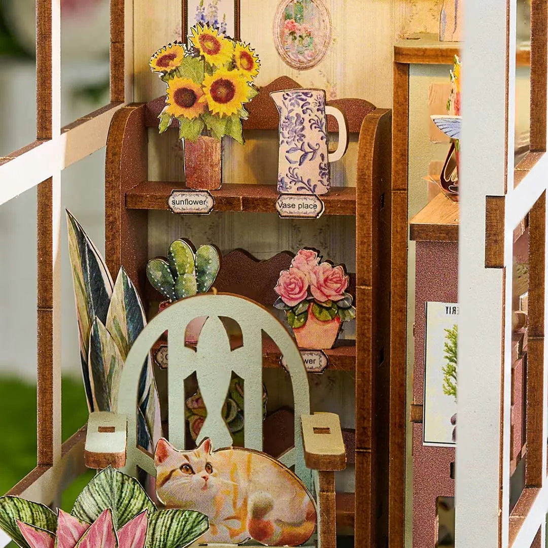 Kit de Book Nook Casa de las Flores de la Suerte