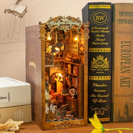 Kit de Book Nook de Biblioteca Mágica