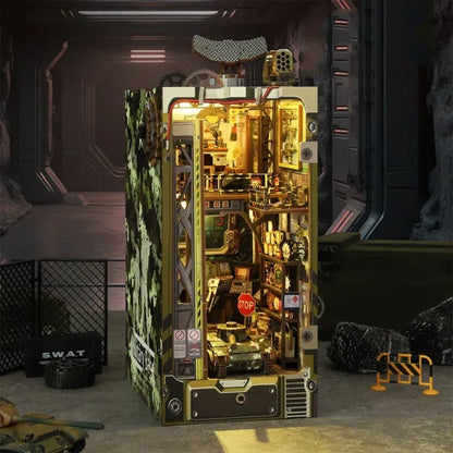 Book Nook - Base Militar