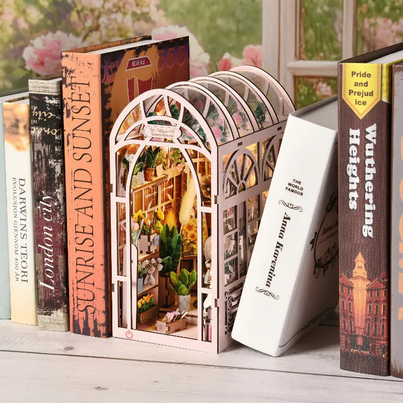 Mini Greenhouse Flower Room book nook kit – detail view 3