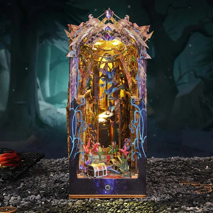 Book Nook - La Caja de Pandora