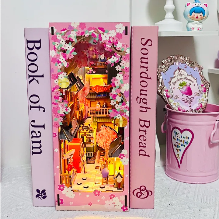 Kit de Book Nook Sakura Bazaar