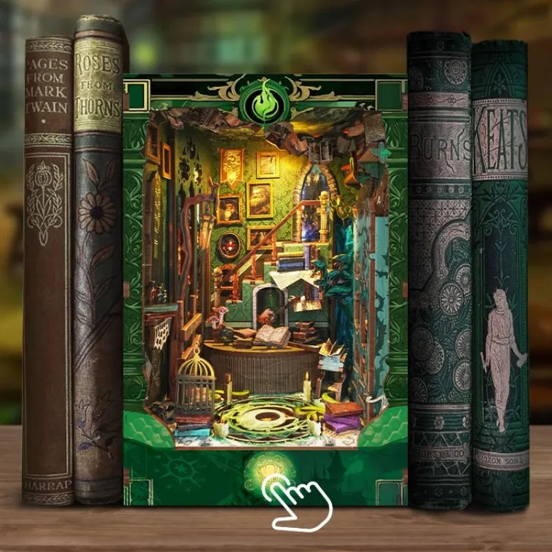 Book Nook - Casa de la Serpiente