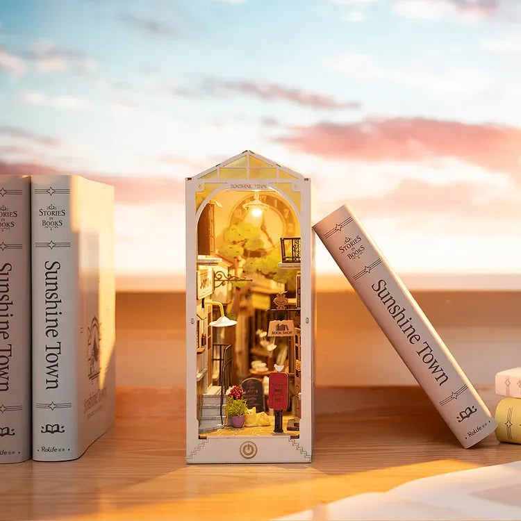 Kit de Book Nook «Pueblo Soleado»