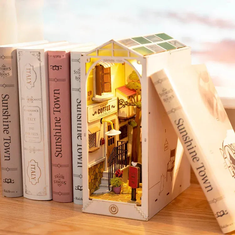 Kit de Book Nook «Pueblo Soleado»