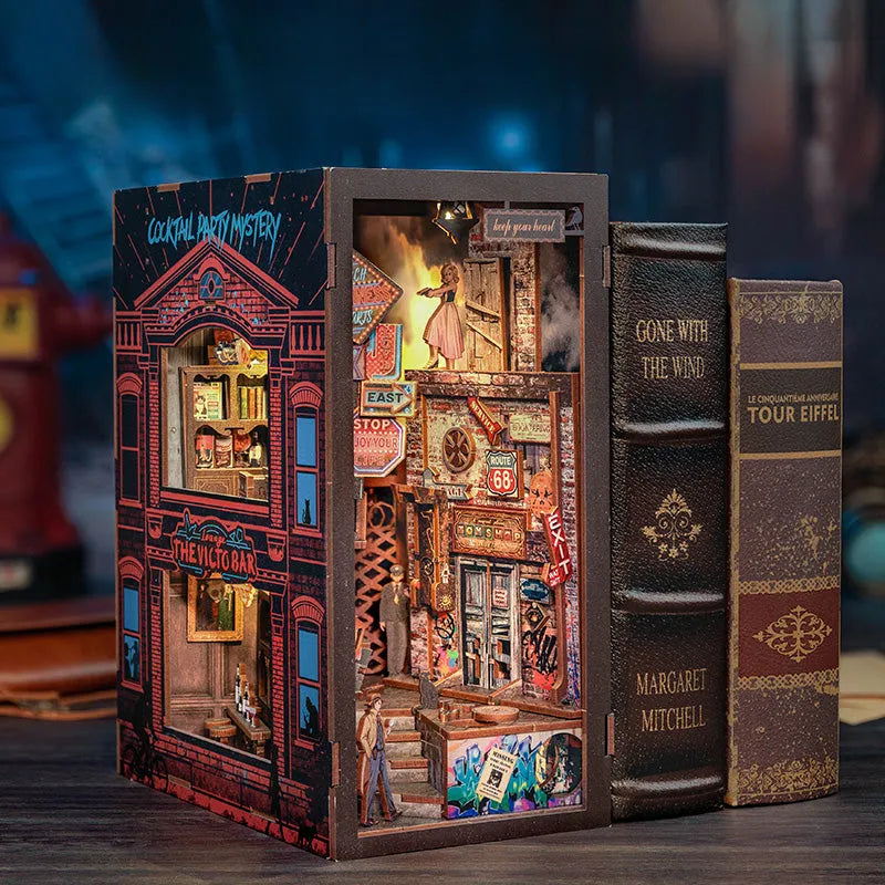 Book Nook - La Larga Despedida